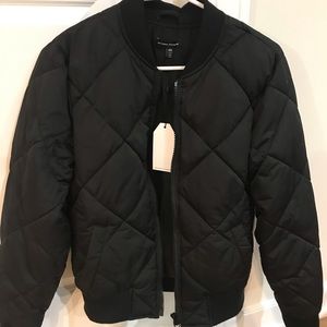 NWT Universal Standard Sophia Puffer bomber Black